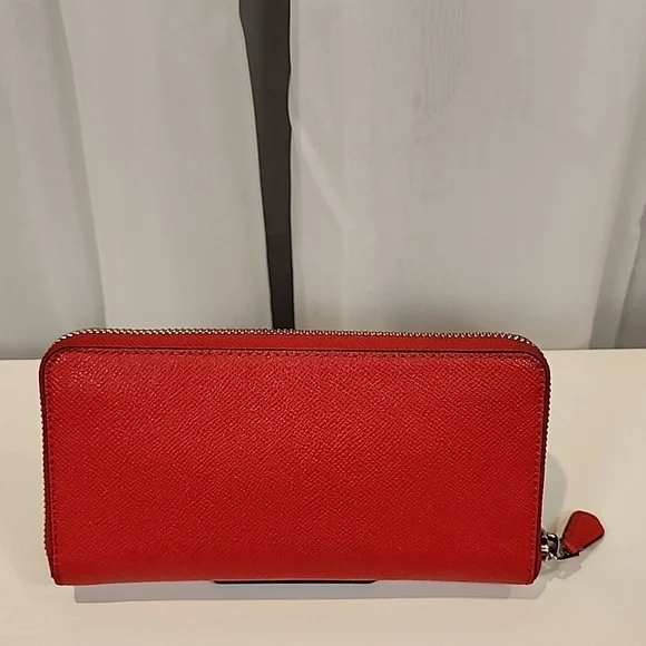 Coach Accordian Zip Wallet - Picture 6 of 9